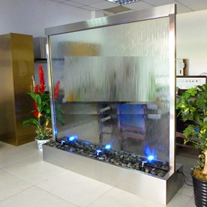 glass water curtain fountain